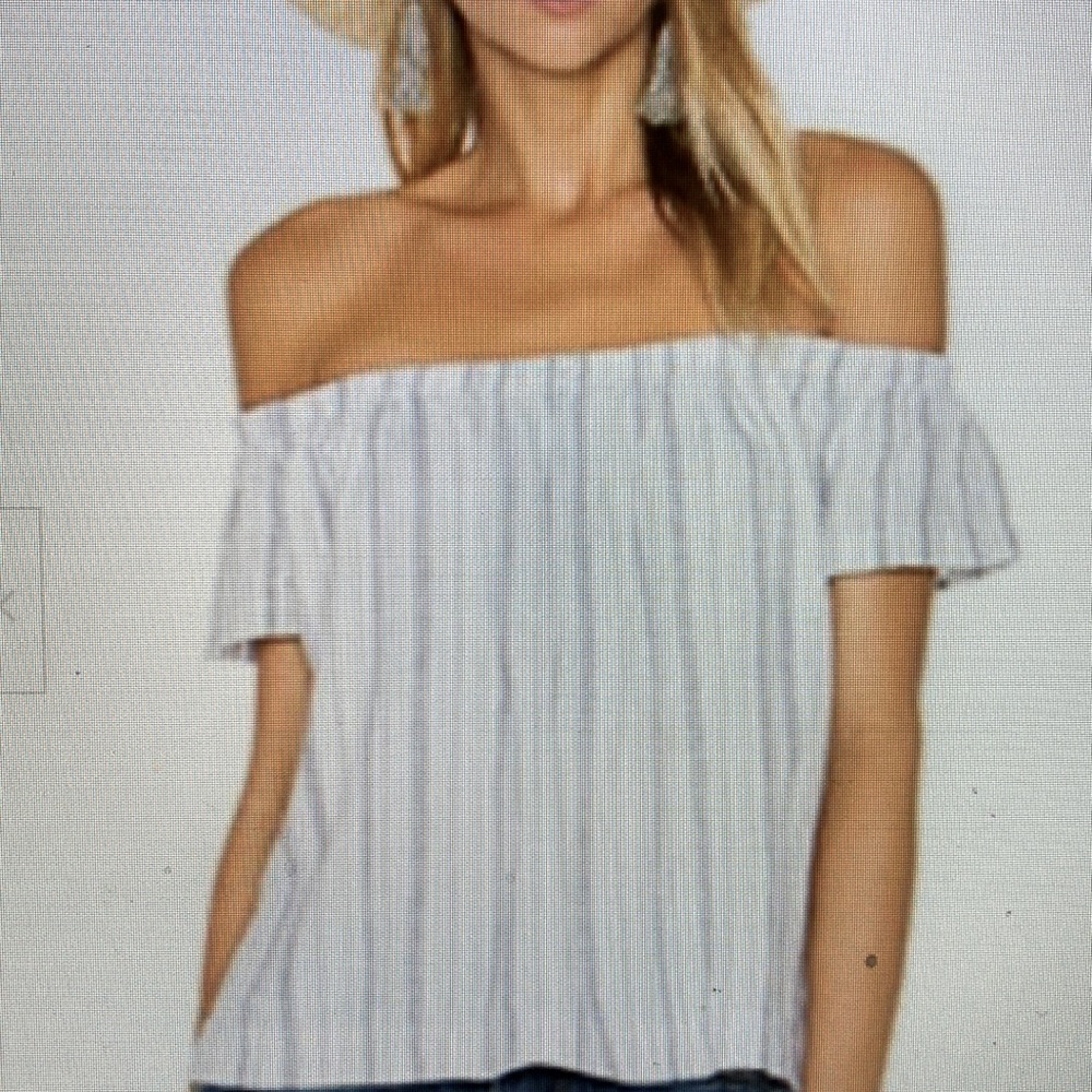 Cloth & Stone Anthropologie White top with stripes